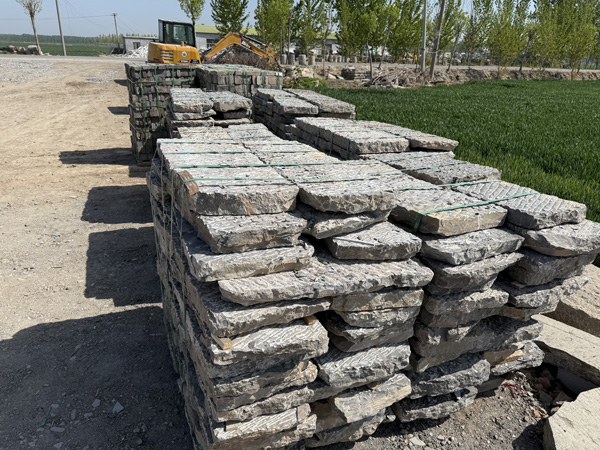 老石板的选购与应用建议